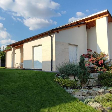 Apartamento White Column House Diosd Exterior foto